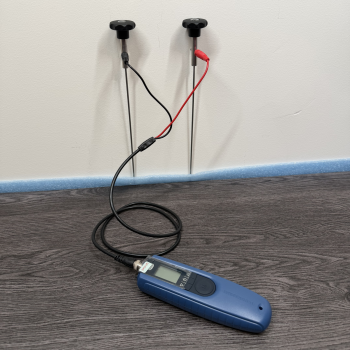 Anwendungsbeispiel Gann Gerät mit Messkabel an Elektrode